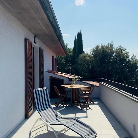 Apartment Maresco San Quirico dʼOrcia