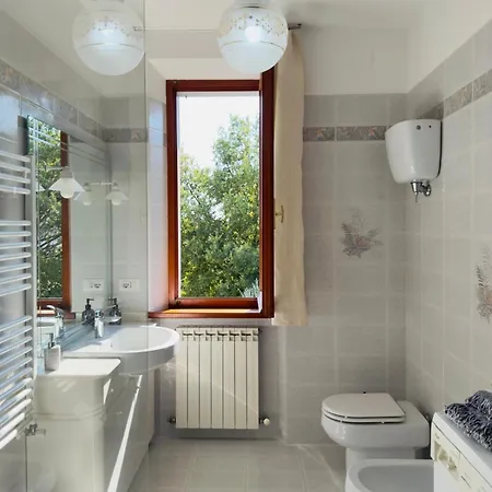 Apartment Maresco San Quirico dʼOrcia